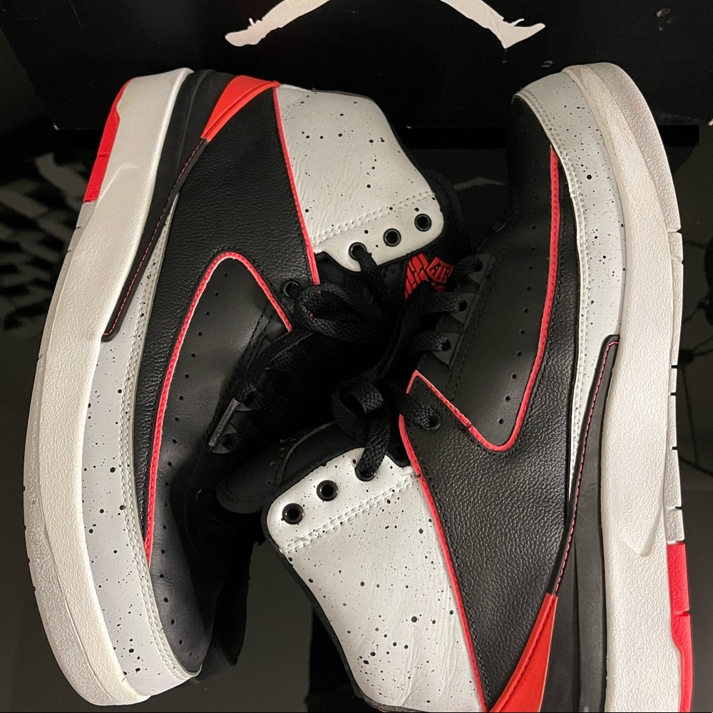 Air Jordan 2 Retro